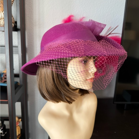 Vintage Lancaster Purple Wool Hat with Veil - Picture 4 of 9